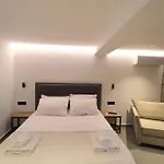 Aparthotel Melina's Seaside Retreat 4*