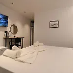 Melina's Seaside Retreat