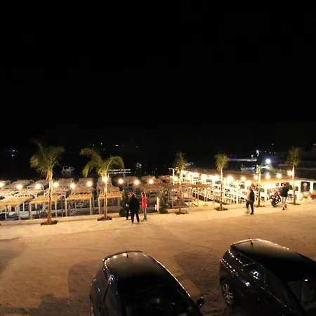 Melina's Seaside Retreat קסאמיל