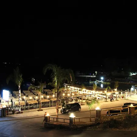 Melina's Seaside Retreat קסאמיל