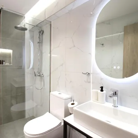 Melina's Seaside Retreat