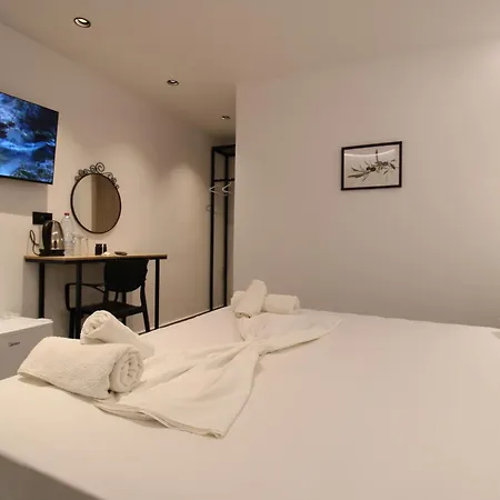 Melina's Seaside Retreat