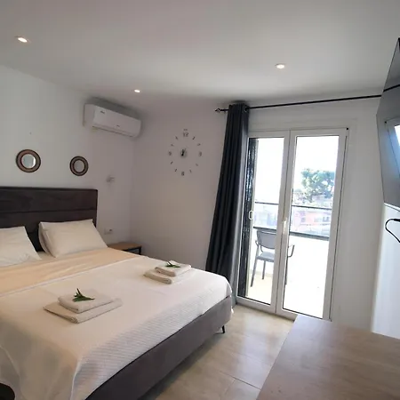 Melina's Seaside Retreat *