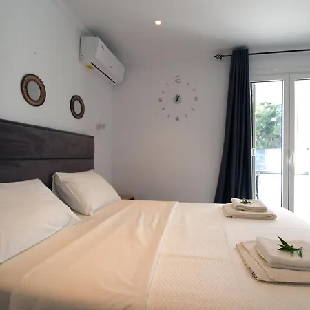 Melina's Seaside Retreat *