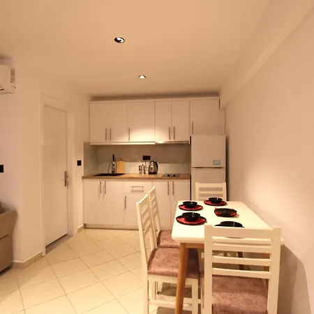 Melina's Seaside Retreat 아파트호텔 4*