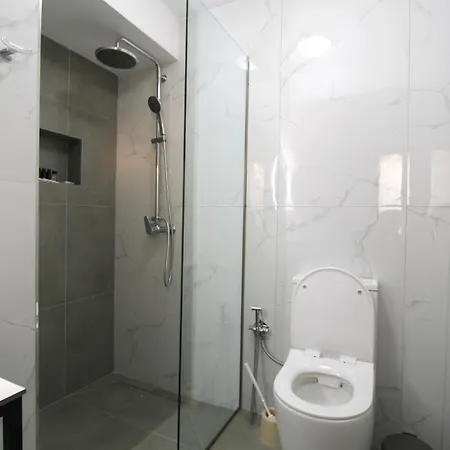 Melina's Seaside Retreat 4* 사밀