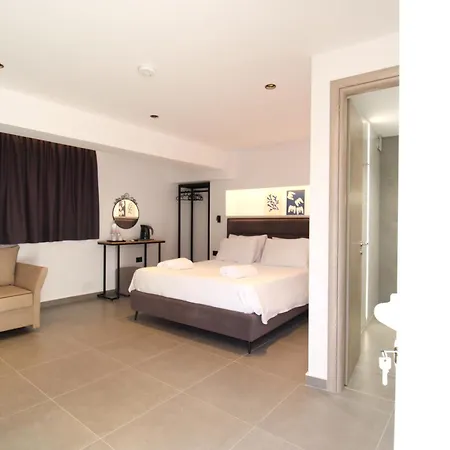 Melina's Seaside Retreat 4* 사밀