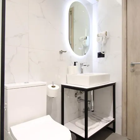 Melina's Seaside Retreat