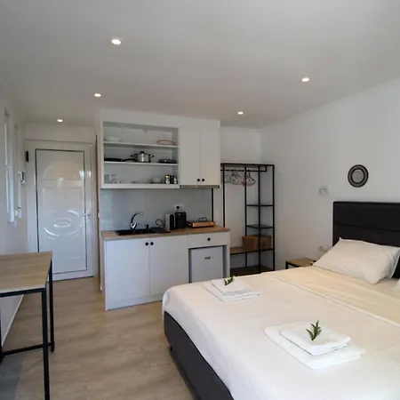 Melina's Seaside Retreat Aparthotel Ksamil