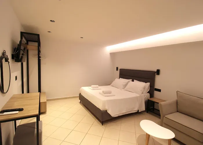 Melina's Seaside Retreat Aparthotel