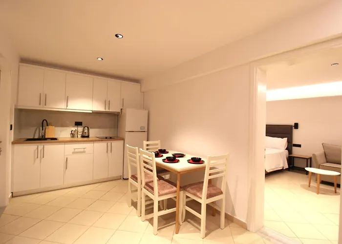 Aparthotel Melina's Seaside Retreat 3*